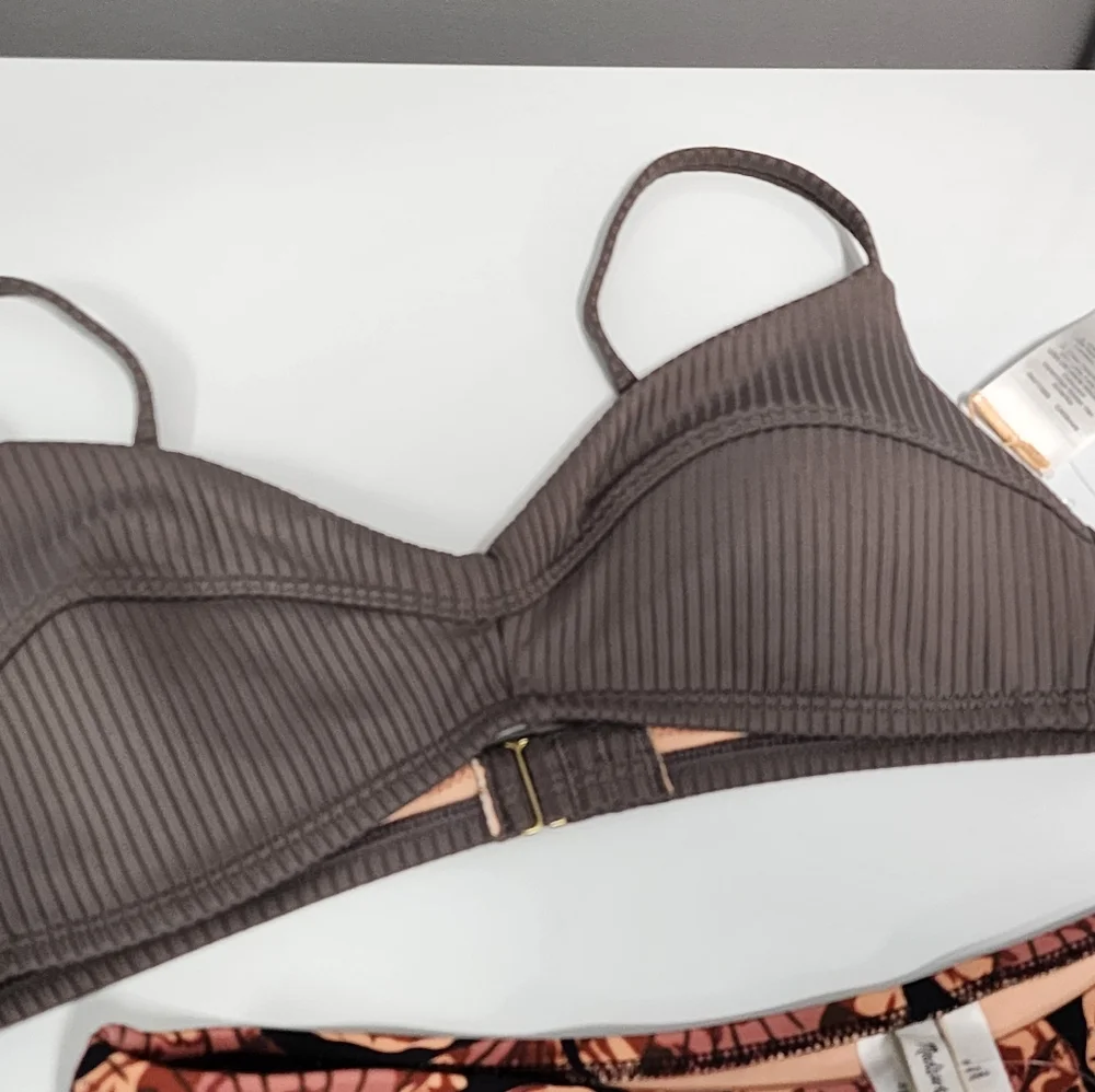 Madewell Second Wave Curved-Waist Bikini Bottom in Painted Seashells - Picture 10 of 16